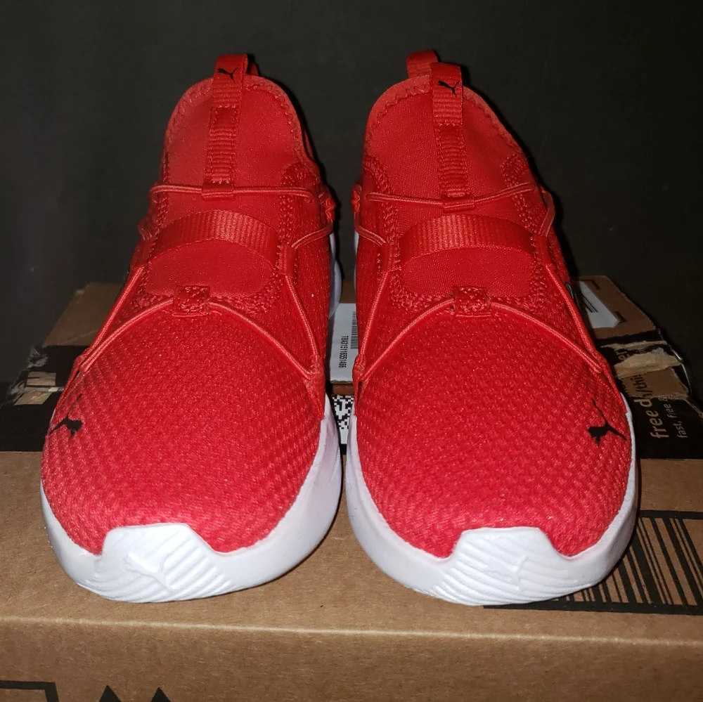 BOYS YOUTH SIZE 2 PUMA SLIP ON STREET ART 2 SHOES (BRAND NEW)